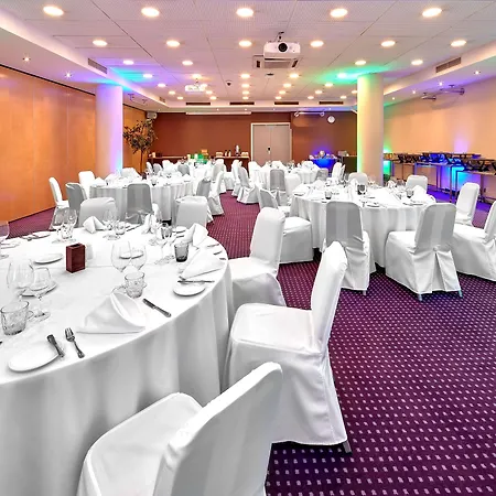 Готель Radisson Blu Latvija Conference & Hotel, 4*