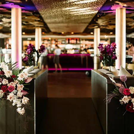 래디슨 블루 라트비아 컨퍼런스&스파 호텔,