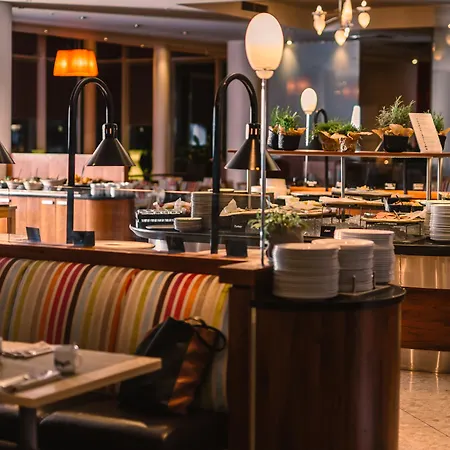Radisson Blu Latvija Conference & Hotel, Готель 4*