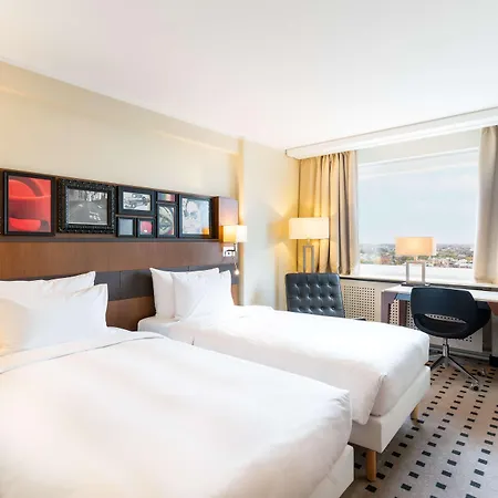 Готель Radisson Blu Latvija Conference & Hotel,